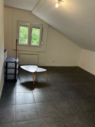  Appartement à louer 3 pièces 50 m²