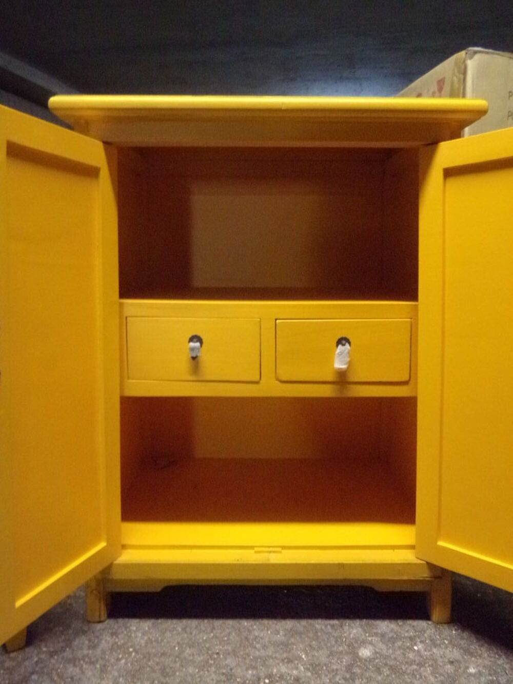 2 chevets, 1 console et 1 petite armoire MAISON DU MONDE Meubles
