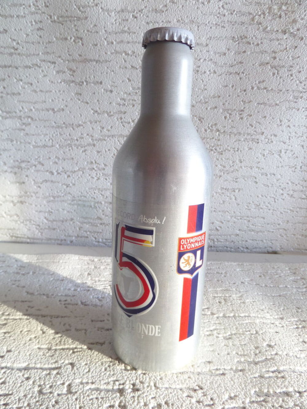 bouteille en alu olympique lyonnais 5 fois champion Sports