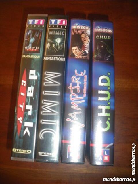 Lot de 4 cassettes  Frissons/Fantastique  (48) 4 Tours (37)