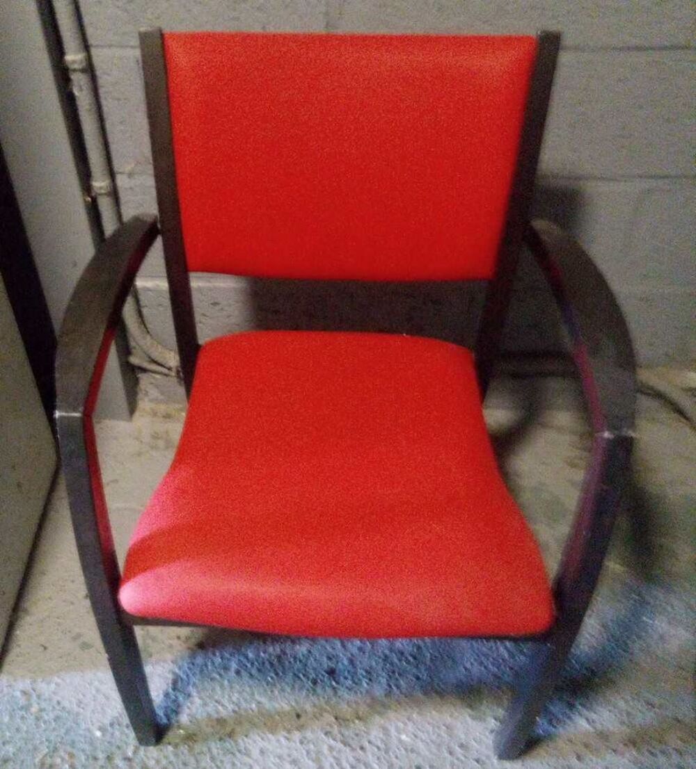 Chaise bureau &eacute;tat neuf. Sur Rivery. A venir chercher. 25€ . C'est disponible. Meubles
