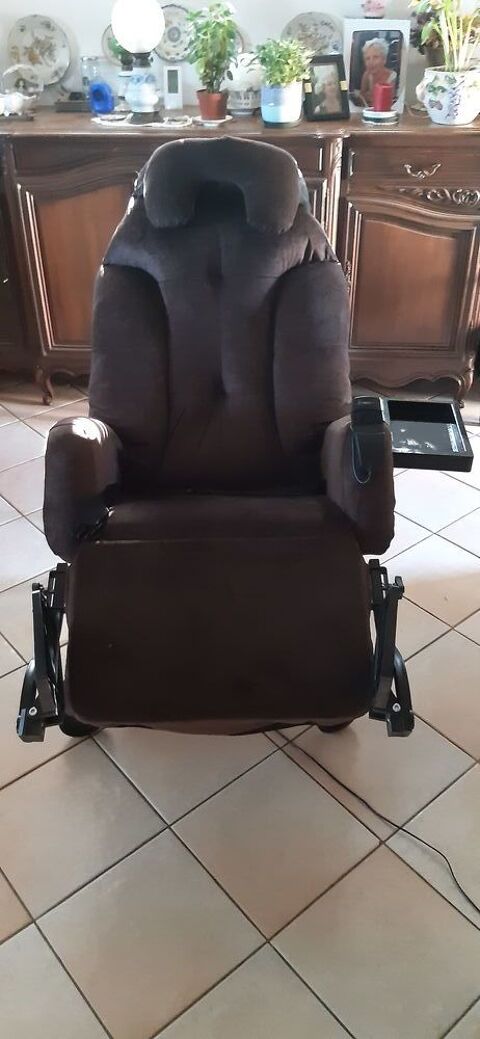 fauteuil médicalise électrique 300 Hyères (83)