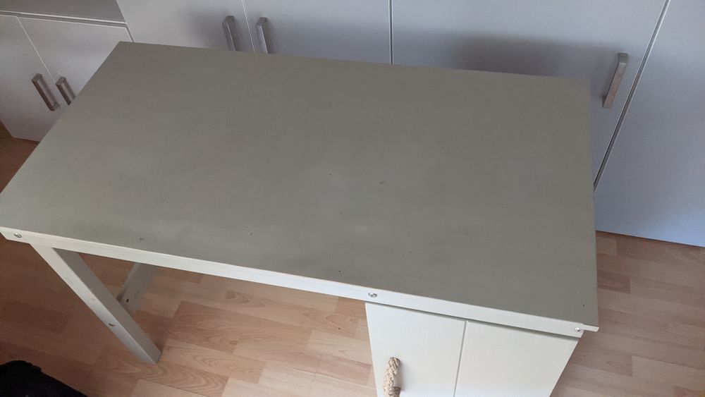 bureau enfant en bois gris Mobilier enfants