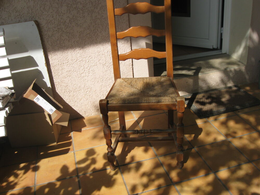 2 chaises bois vintage Meubles