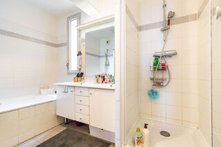  Appartement à louer 4 pièces 113 m²
