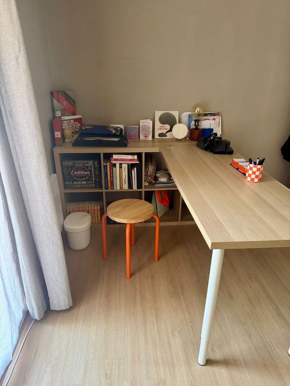 Ensemble Bureau + Etag&egrave;re IKEA (Lagkapten / Kallax) Meubles