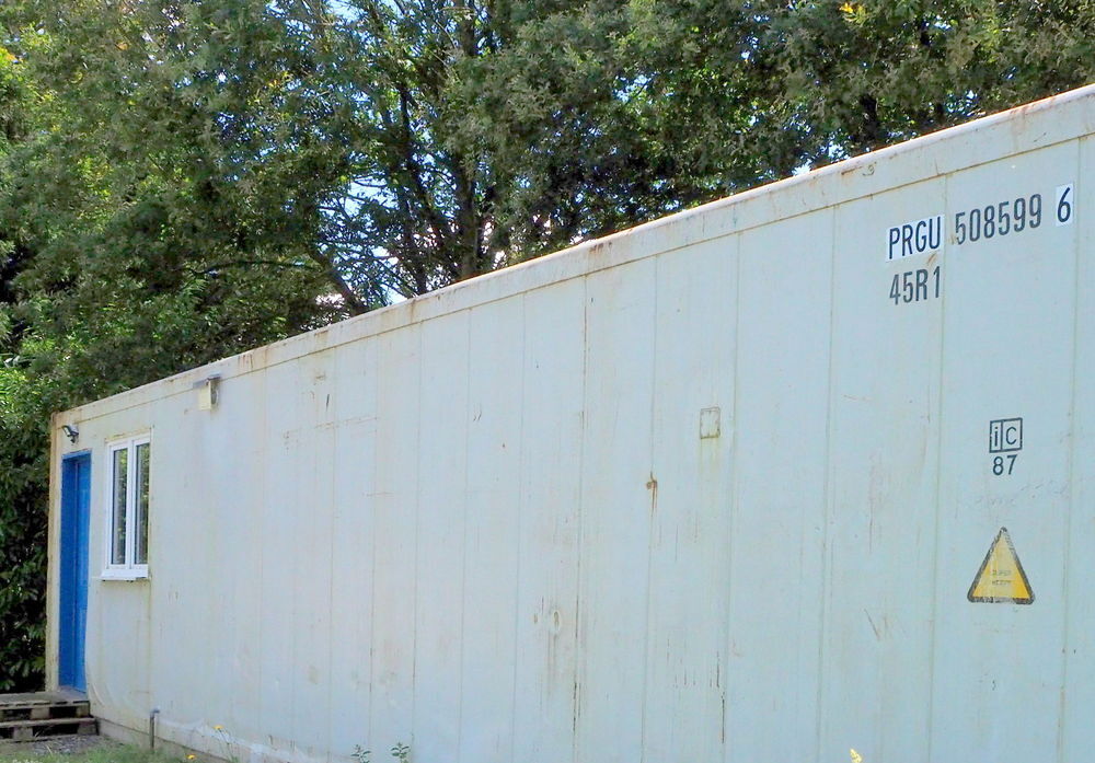   Container id�al pour y faire de l'�levage ou de la culture.
