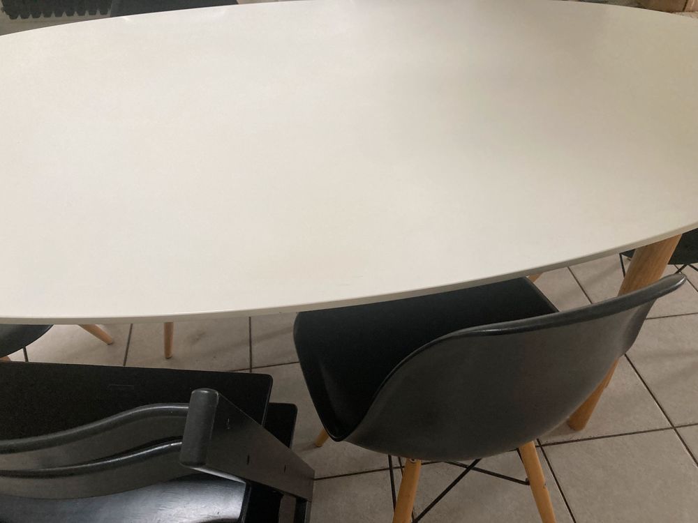 Table ovale blanche et bois Meubles