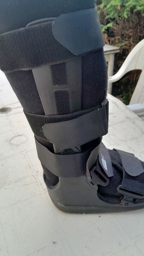Botte orthop�dique 20 Lyon 8 (69)