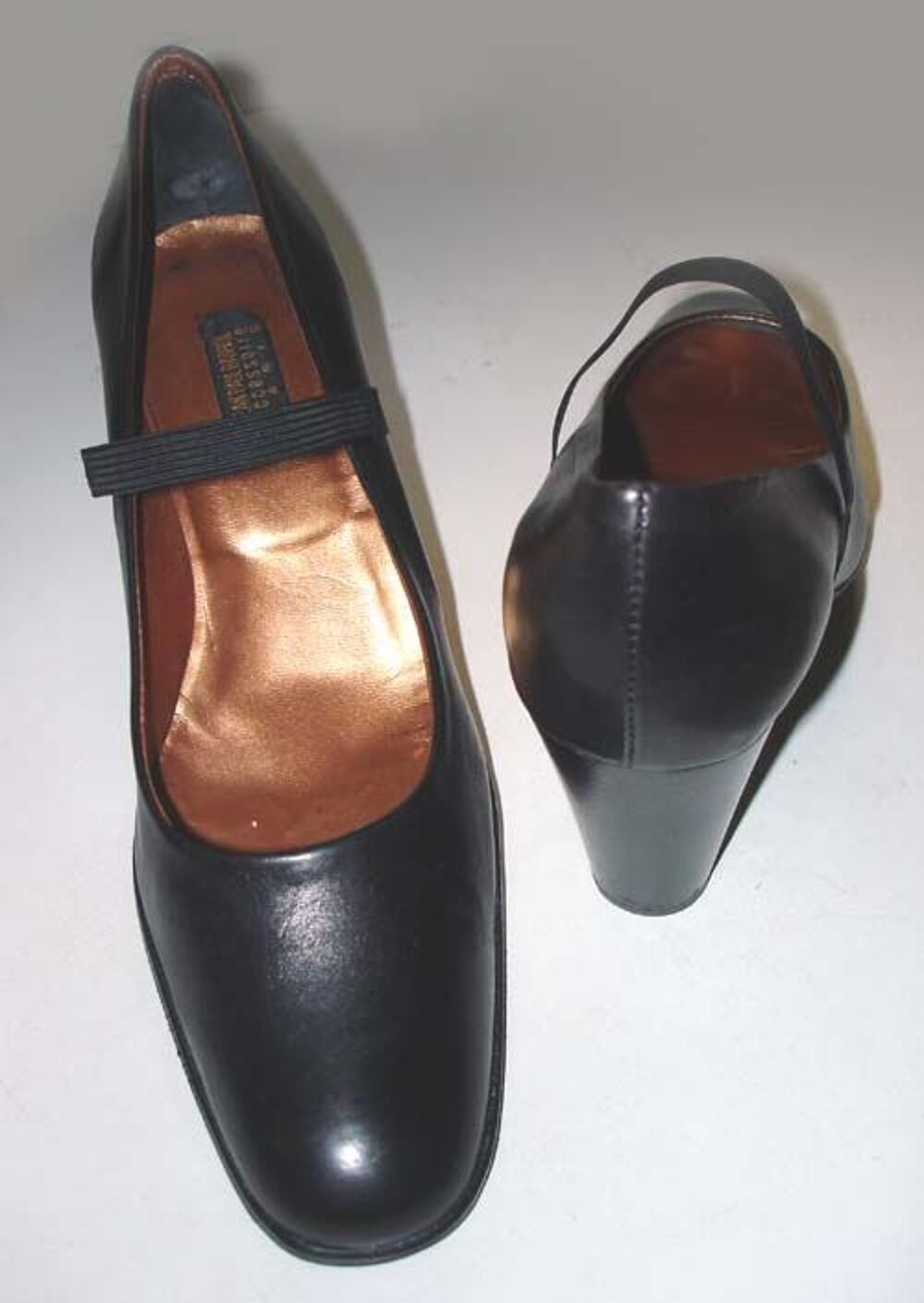 Chaussures femme cuir, ACCESSOIRE DIFFUSION, noires, p. 37 Chaussures