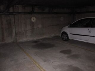  Parking / Garage  louer 6 m