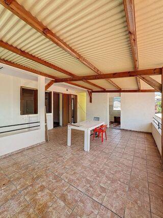 Vente Maison MAISON HAUT ET BAS DE 150M2 SITUE A BANANIER CAPESTERRE Capesterre-belle-eau