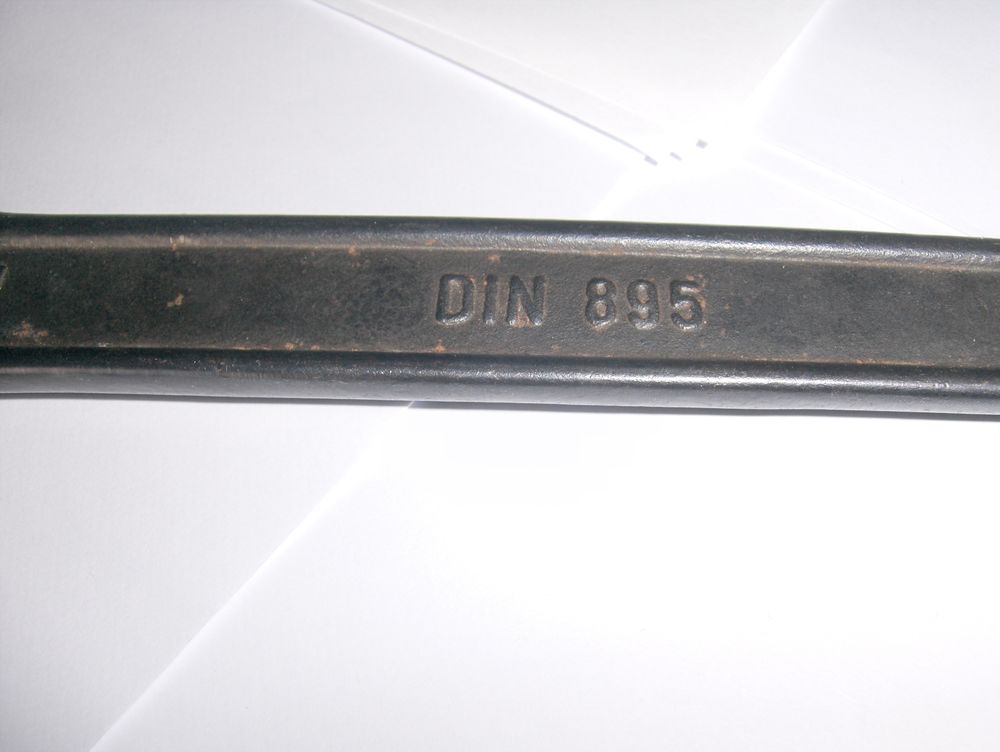COLLECTOR - Clef plate DIN 895 -- 30 x 32 --- ($)
Bricolage