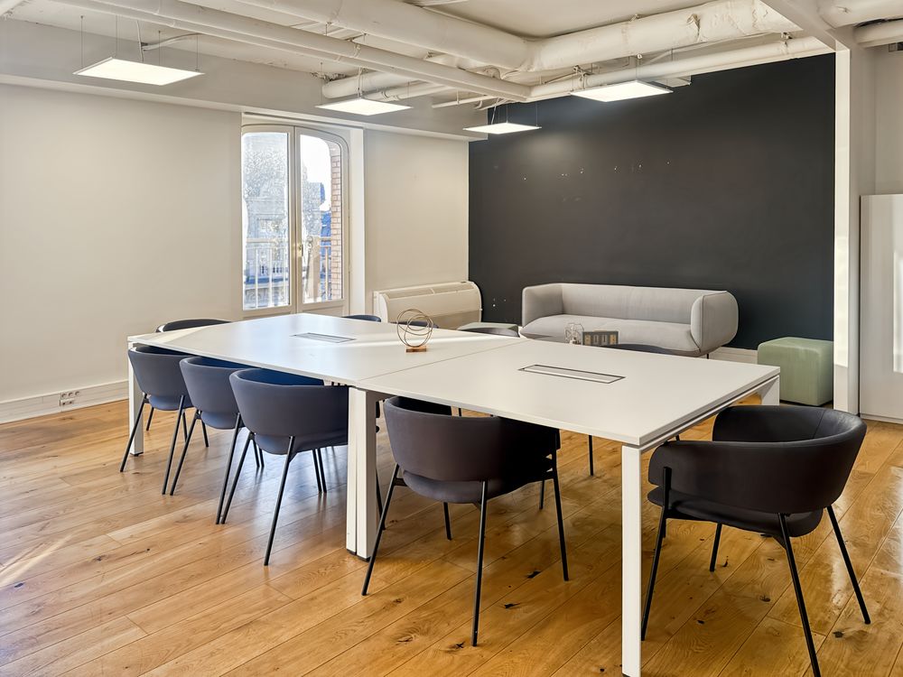   De magnifiques bureaux sur mesure pour 5 personnes à Spaces Réaumur Paris 2