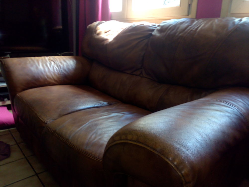2canapes cuir un 3 places + 2 places Meubles