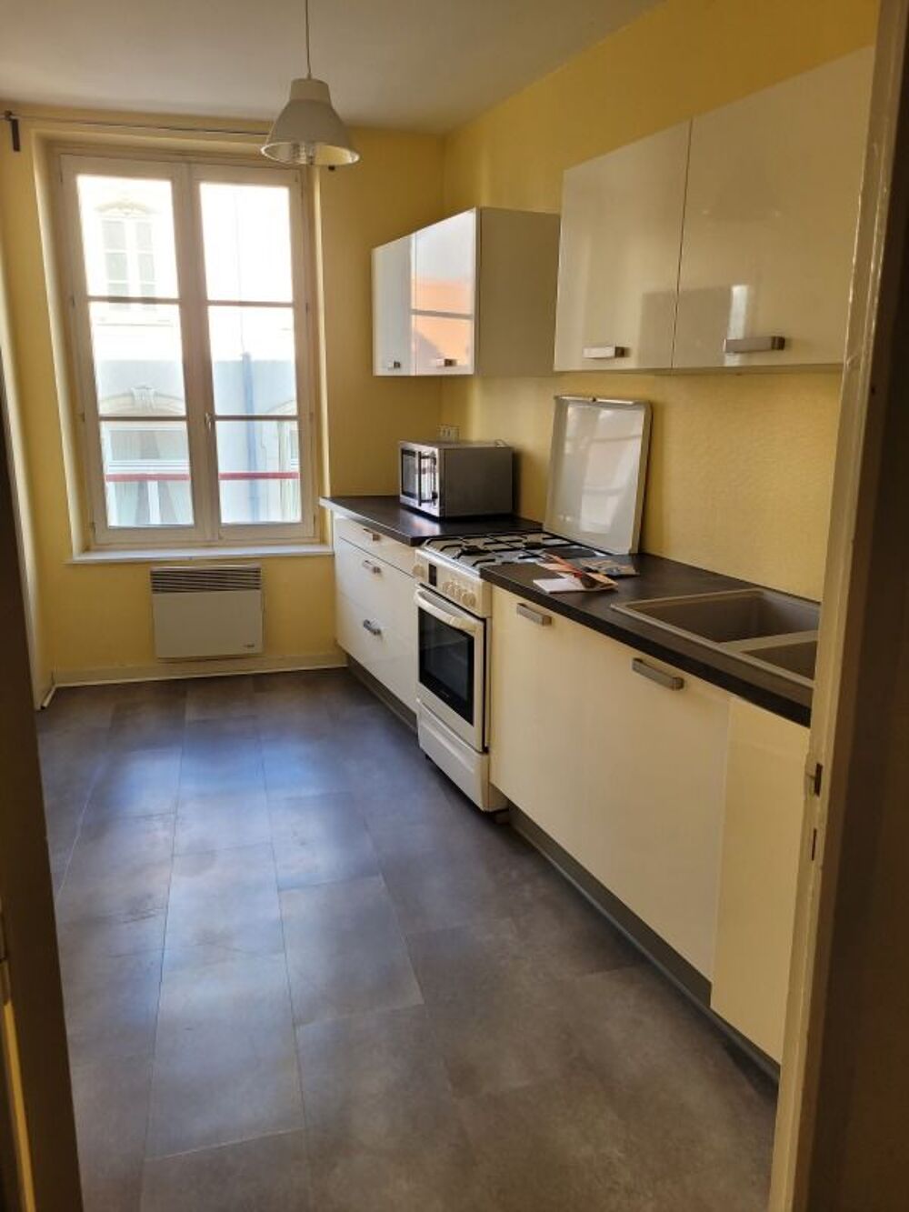 location Appartement - 2 pièce(s) - 74 m² Nancy (54000)