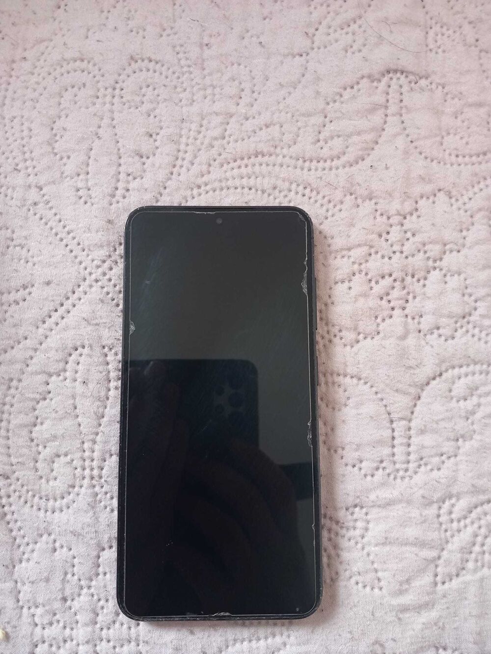 Galaxy S23
Nom du mod&egrave;le
SM-S911B/DS
&agrave;‰tat neuf utilis&eacute; tr&egrave;s peu 
Prot&egrave;ge &eacute;cran Fissur&eacute; mais l'&eacute;cran d'origine intacte .
Date de l'achat 11mai 2024 Téléphones et tablettes