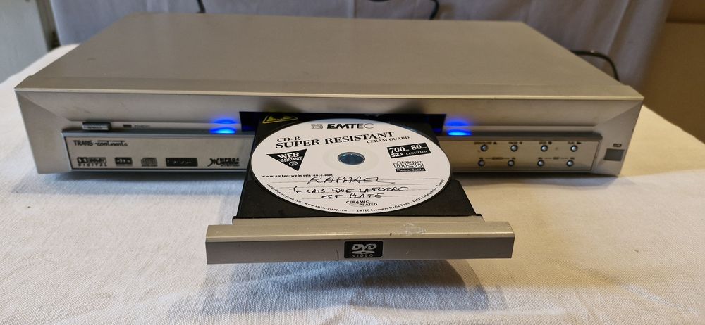 Lecteur DVD/CD audio Trans-continents mod&egrave;le TR100
Photos/Video/TV