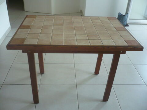 TABLE DE CUISINE+ 4 CHAISES Le Versoud (38)