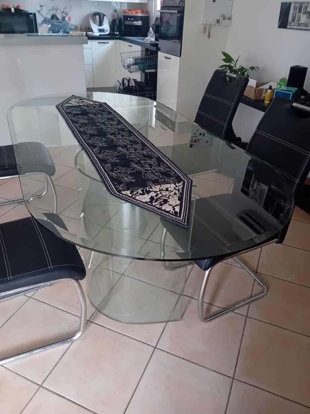 Magnifique table salle &agrave; manger Meubles