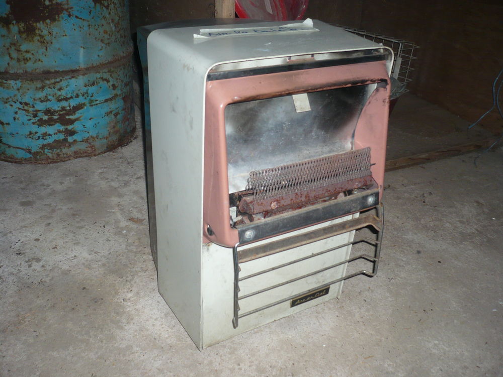 Fourneau avec bouteille. Bricolage
