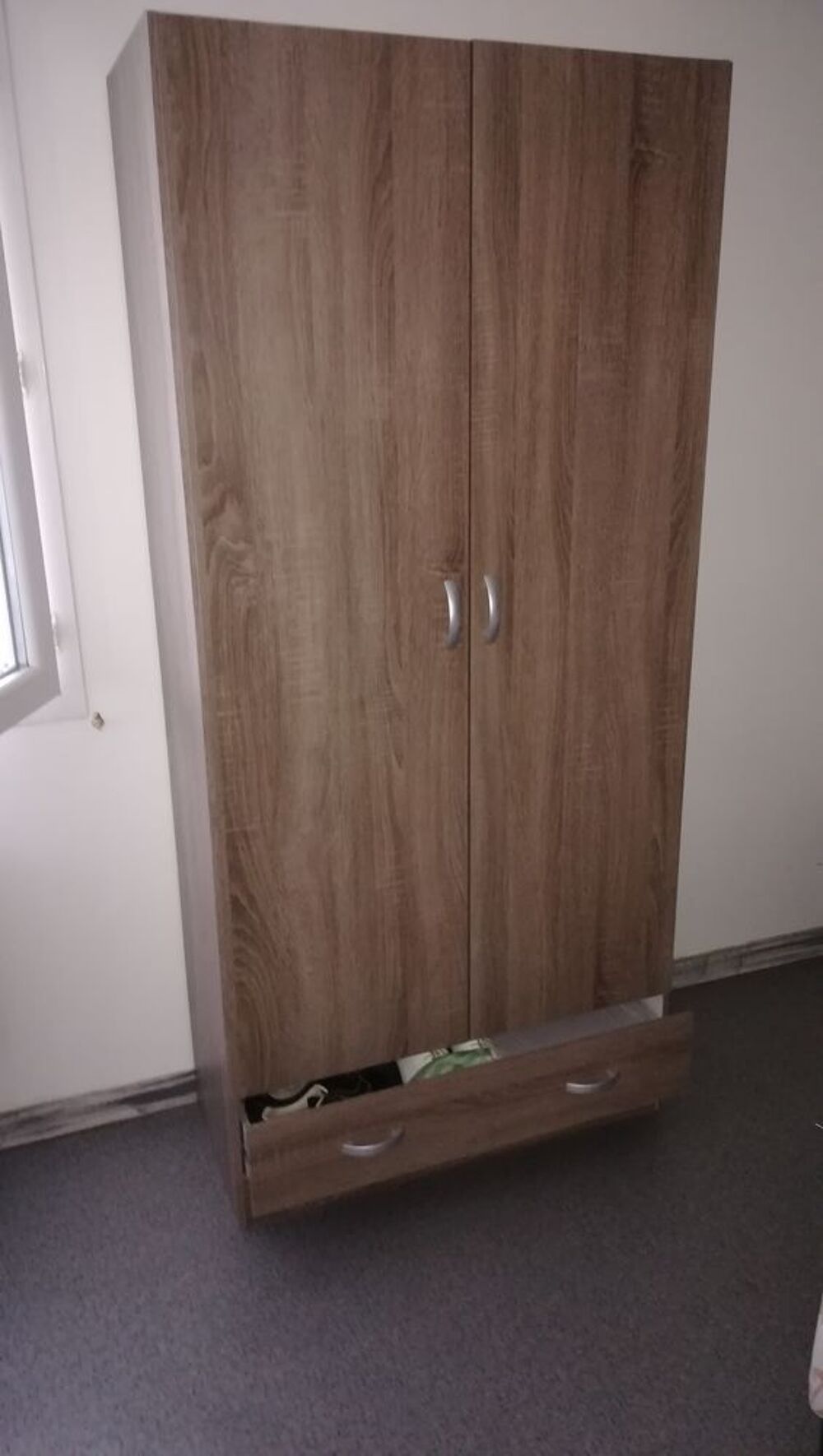 PETITE ARMOIRE NEUVE Meubles
