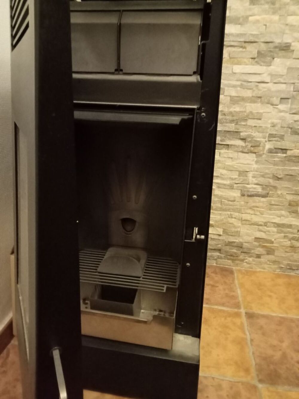 po&euml;le &agrave; granules Electrom�nager