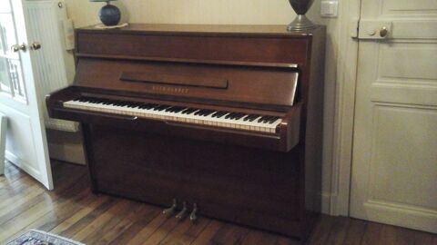 Piano droit de marque Otto Renner Angers (49)