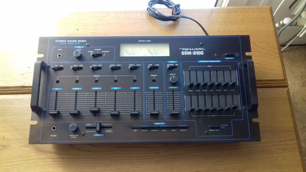 Table de mixage realistic SSM-2100 Audio et hifi