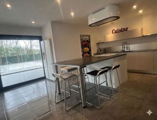  Maison � vendre 7 pi�ces 232 m�