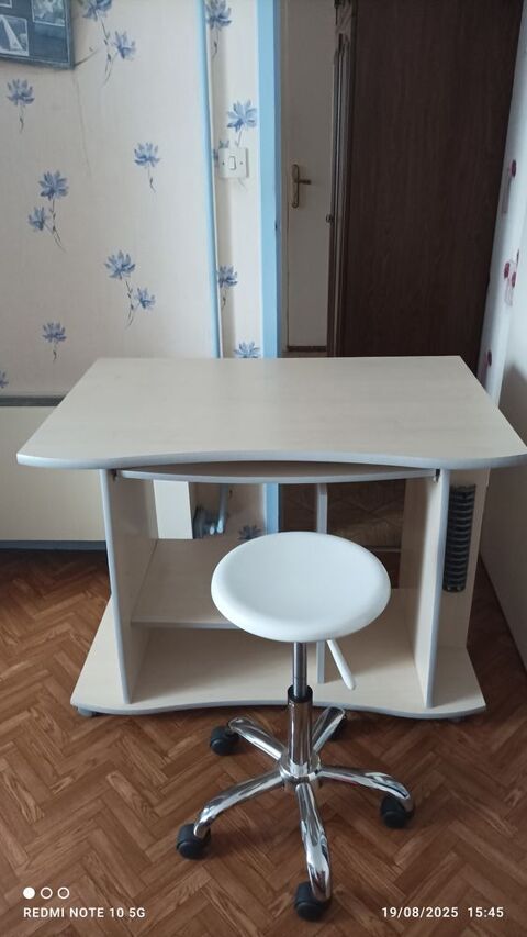 Bureau et tabouret -pratique et élégant  60 Blois (41)