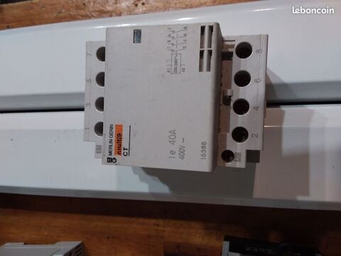 CONTACTEUR M.G Reference 15386 40A
30 Serres-Castet (64)