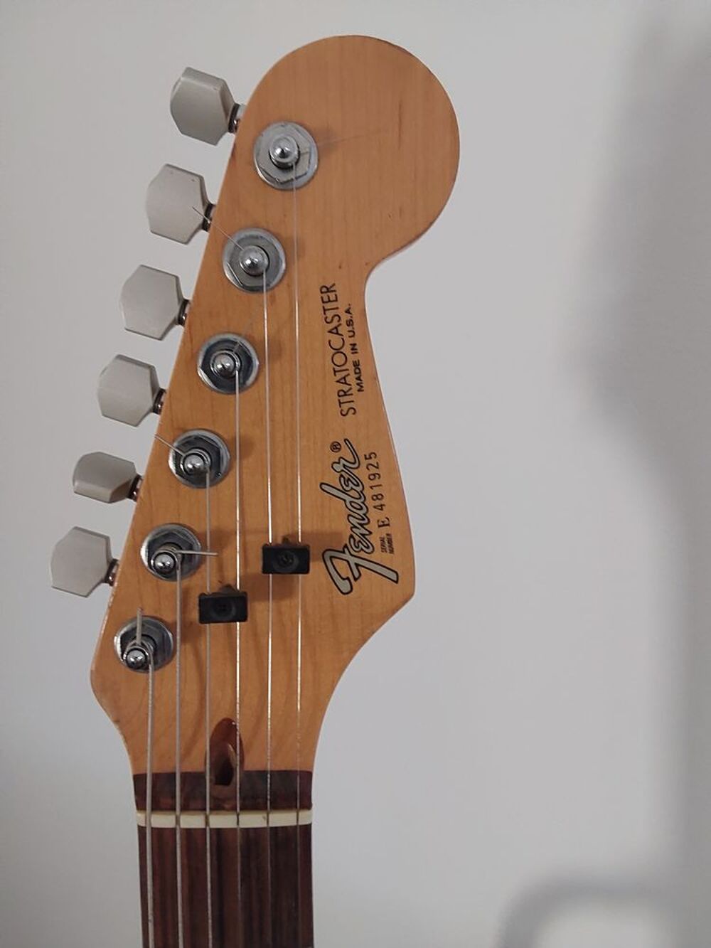 Guitare FENDER Stratocaster Instruments de musique