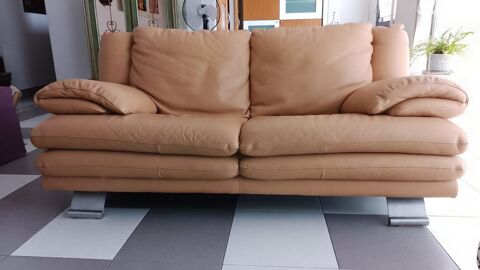 Canap� cuir 2 places 400 Marseille 10 (13)