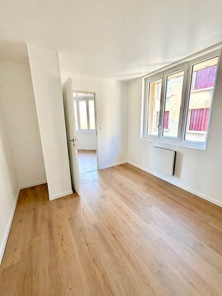  Appartement à louer 2 pièces 43 m²