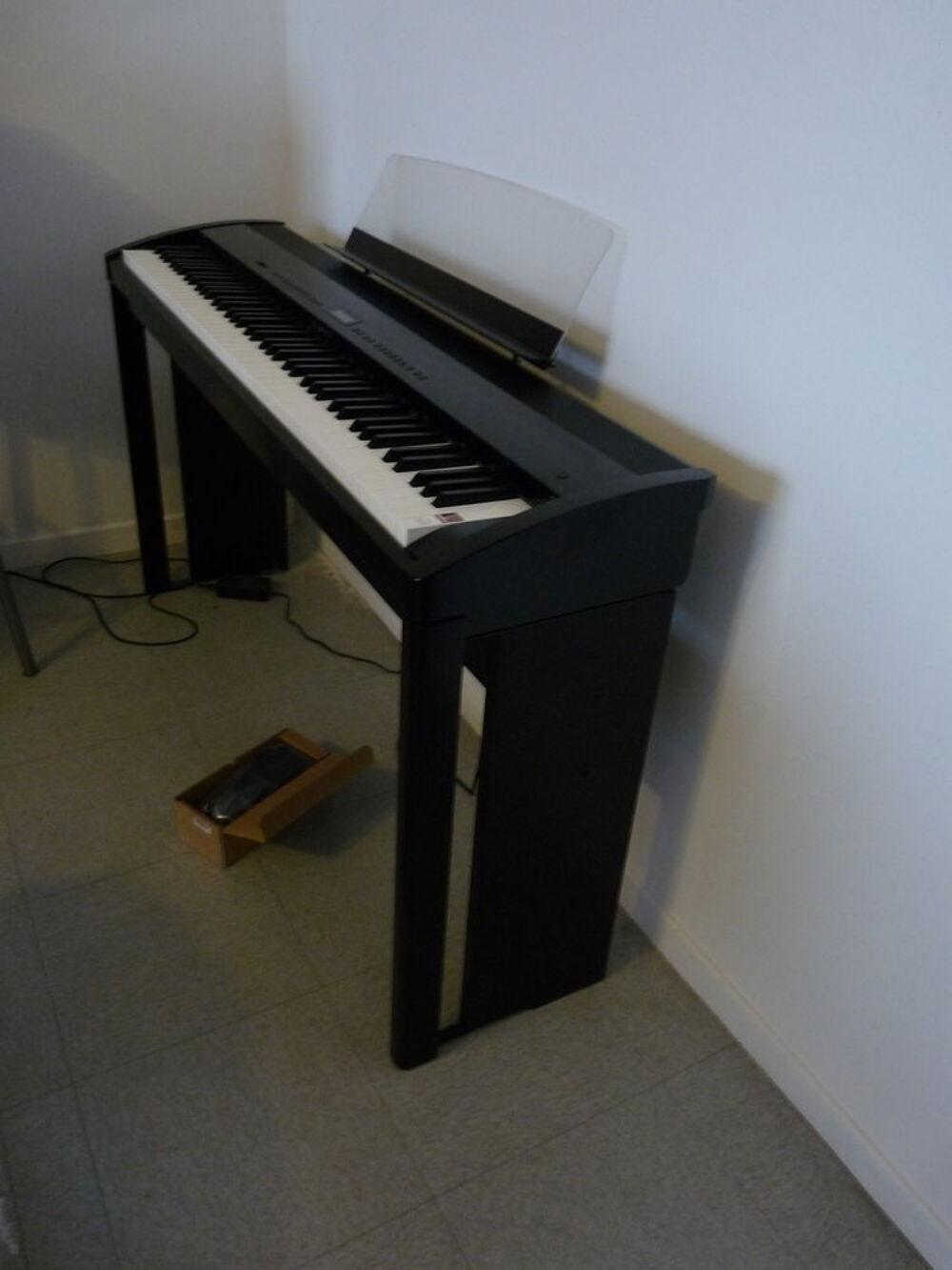 PIANO NUMERIQUE DE MARQUE KAWAI Instruments de musique