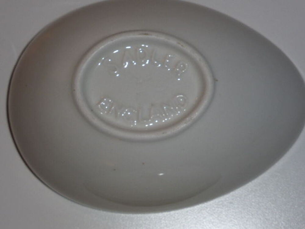 Bonbonni&egrave;re / vide poches oeuf porcelaine SADLER Angleterre Décoration