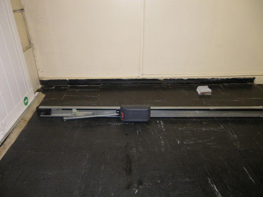 motorisation porte de garage Bricolage