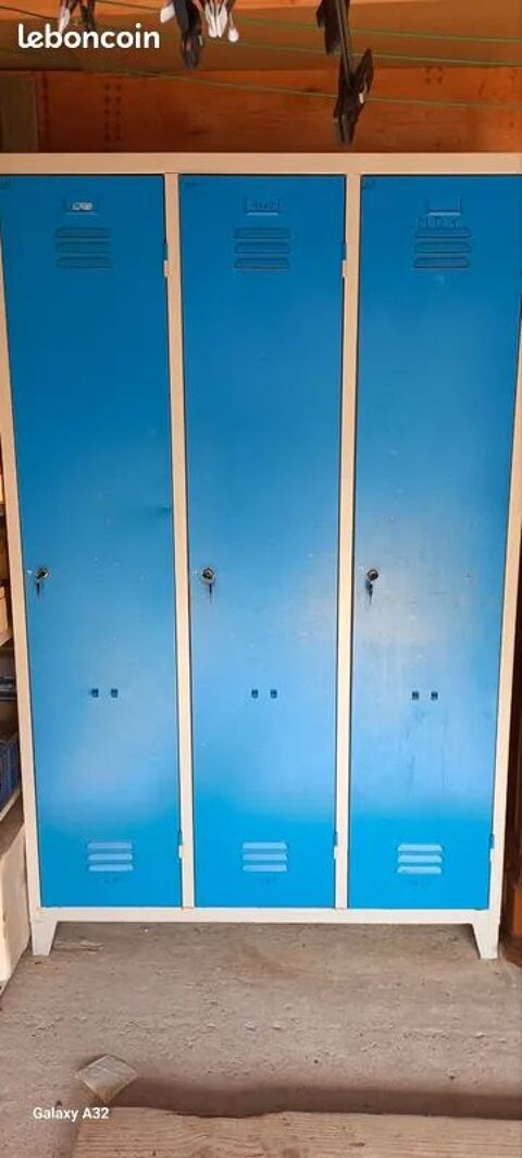 VESTIAIRE 40 Saint-Quentin-la-Poterie (30)