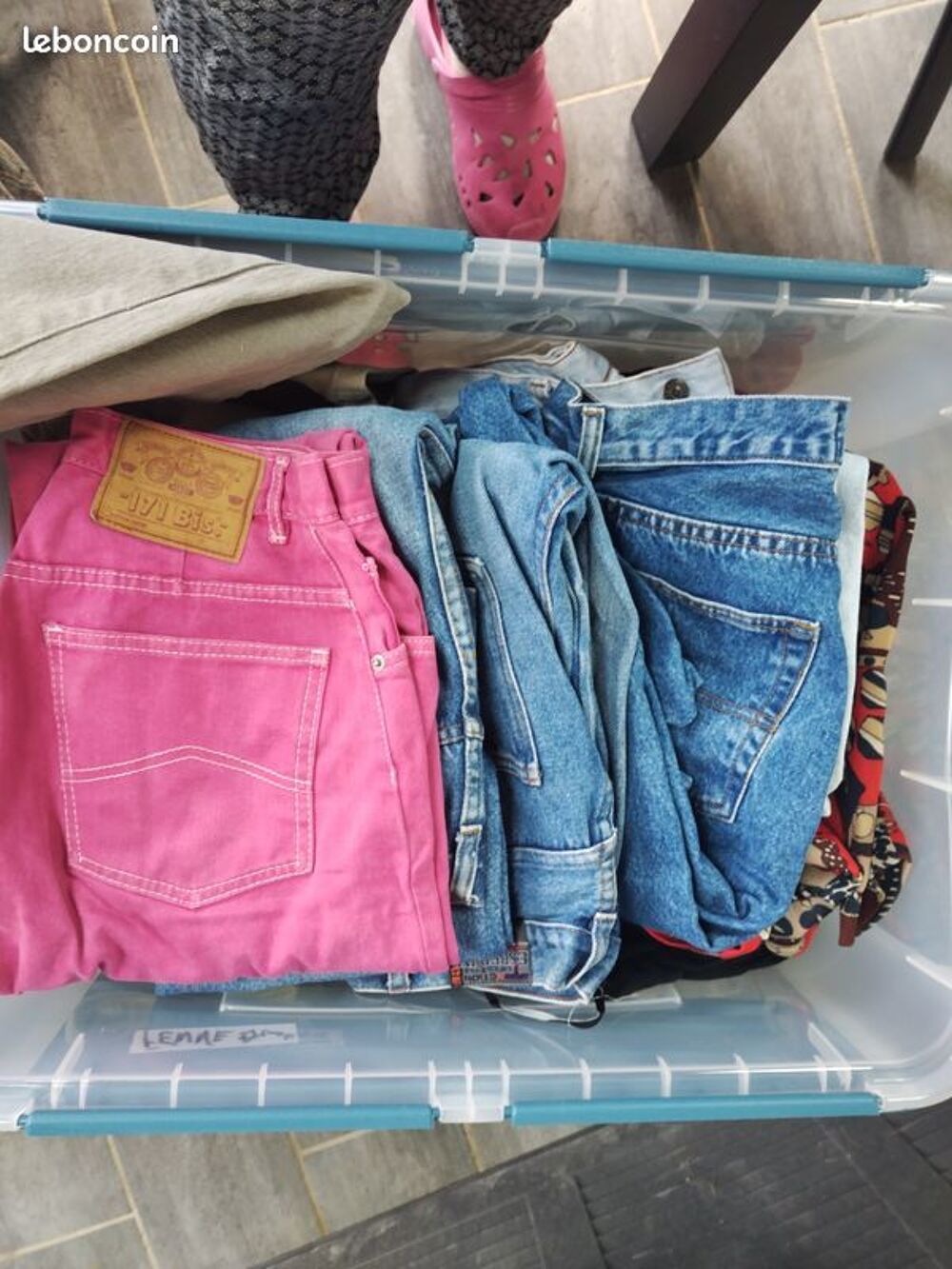 V&ecirc;tements femme a 40 centimes Vêtements