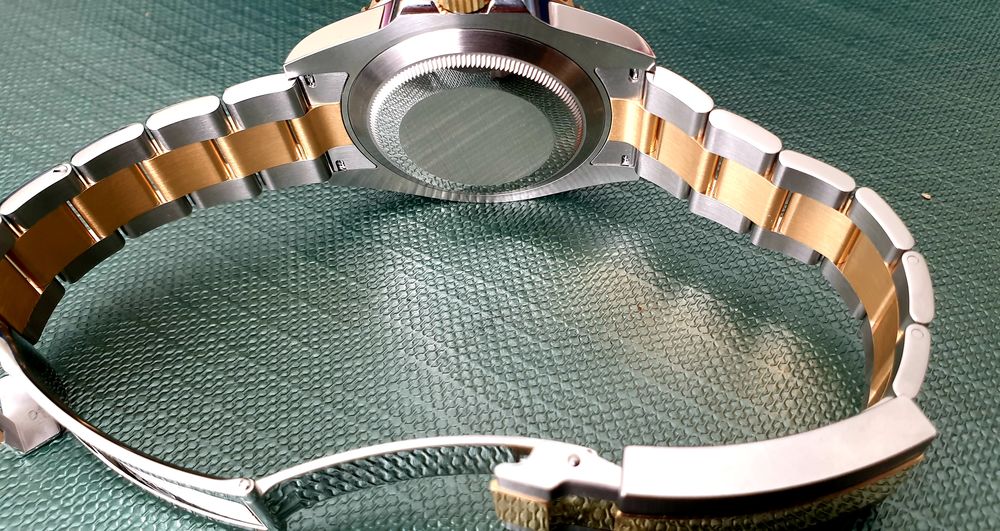 Rolex neuve submariner date roselor cadran bleu Bijoux et montres