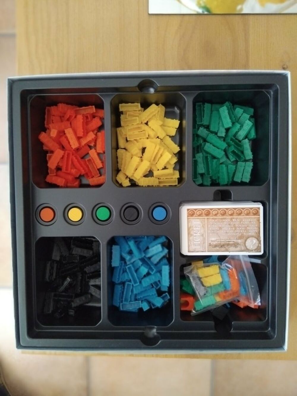 Lot de 2 jeux de soci&eacute;t&eacute; Jeux / jouets
