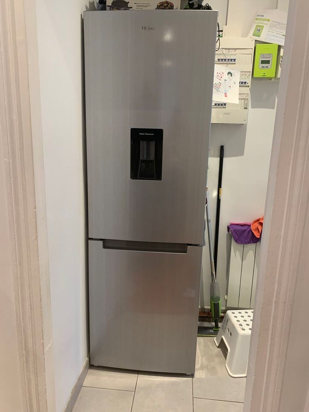 frigo avec distributeur d eau + congelateur HAIER Electroménager