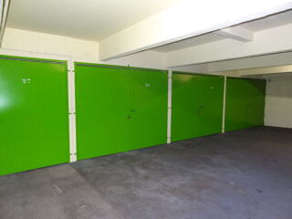  Parking / Garage à louer 13 m²