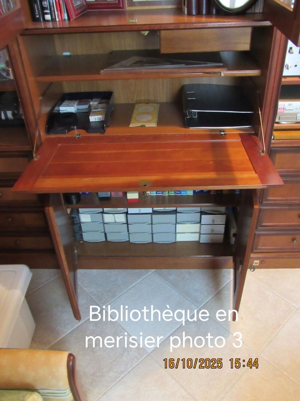 Biblioth&egrave;que secr&eacute;taire en merisier Meubles