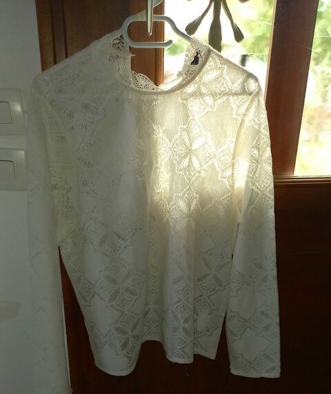 chemises femme taille 44 jamais port�. '(monoprix 6 Draveil (91)