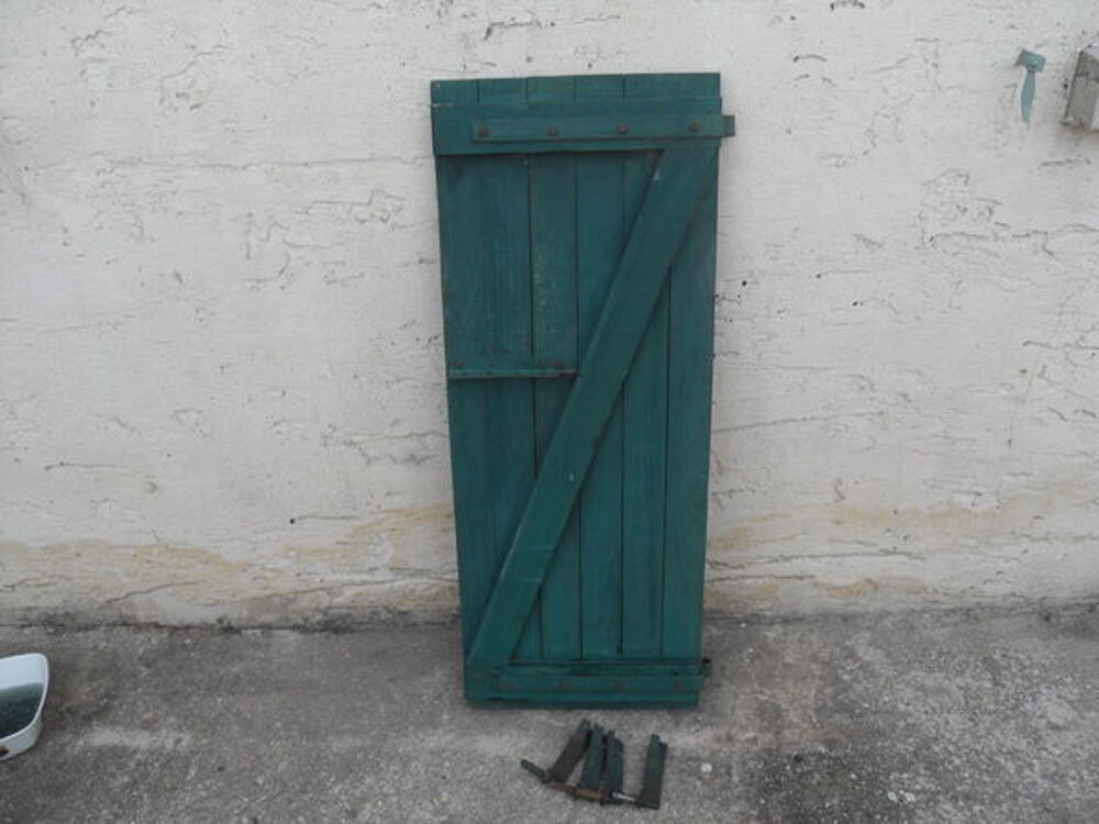 VOLETS BATTANTS EN BOIS POUR FENETRE Bricolage