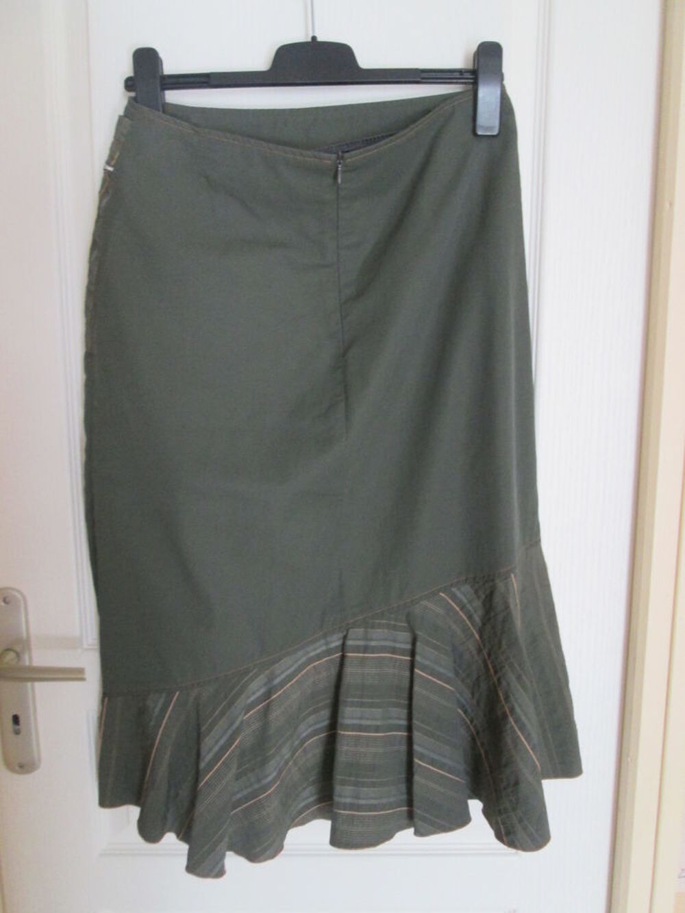 Jupe longue kaki marque Armand Thiery V�tements