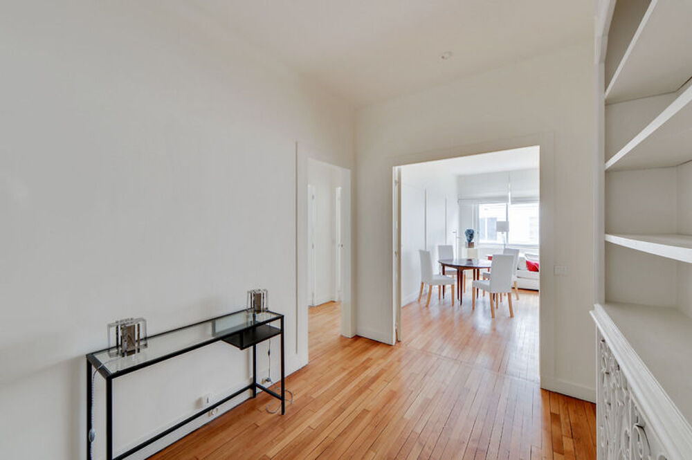 Location Appartement Haussmann- Courcelles . 3 P 97m2 sur jardin Bail Civil Paris 8
