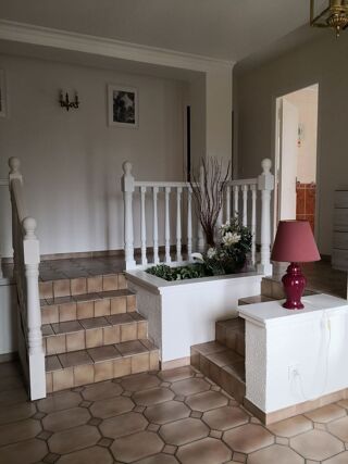  Villa � vendre 8 pi�ces 180 m�